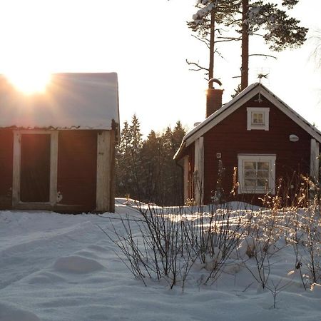 Cabin near lake&beautiful nature reserve. Bodafors Extérieur photo