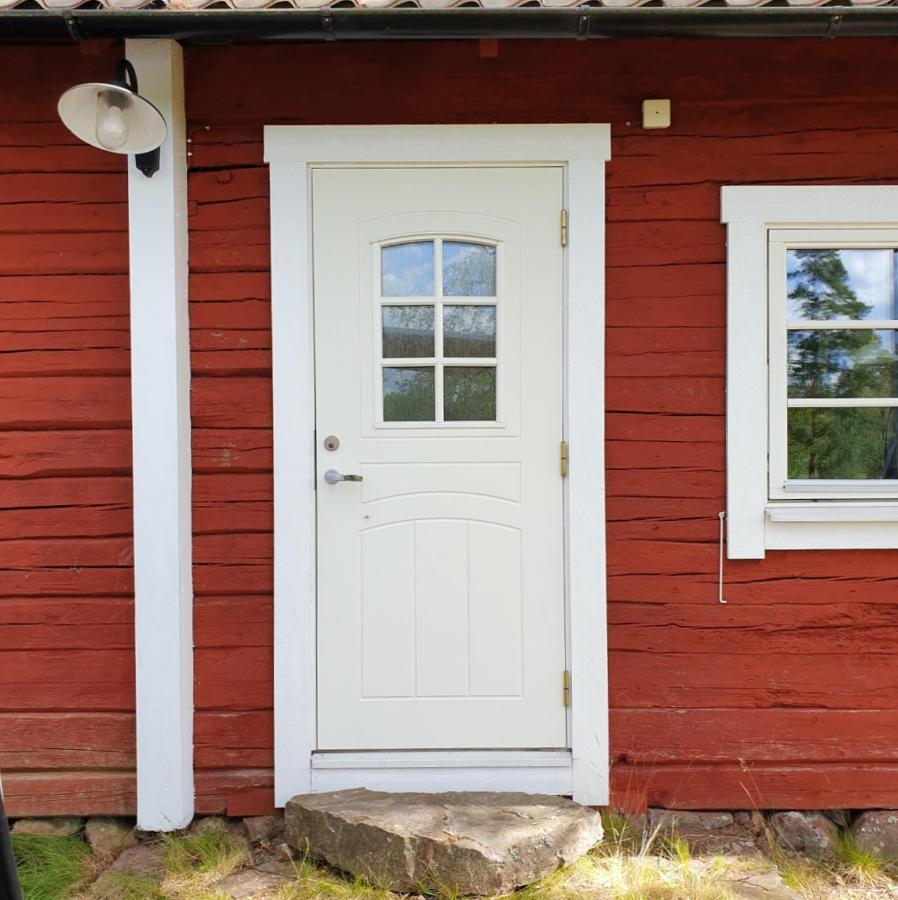 Cabin near lake&beautiful nature reserve. Bodafors Extérieur photo