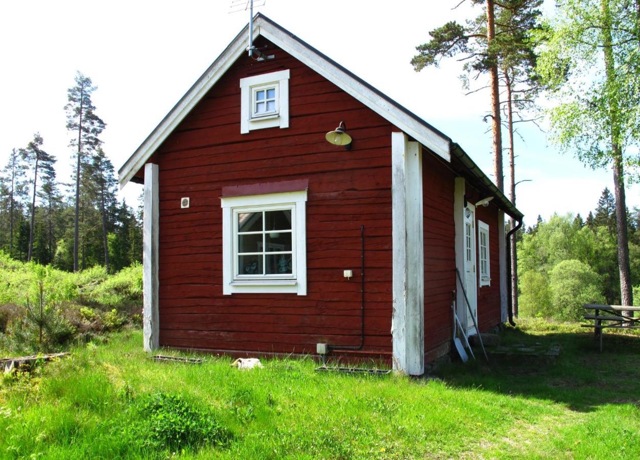 Cabin near lake&beautiful nature reserve. Bodafors Extérieur photo