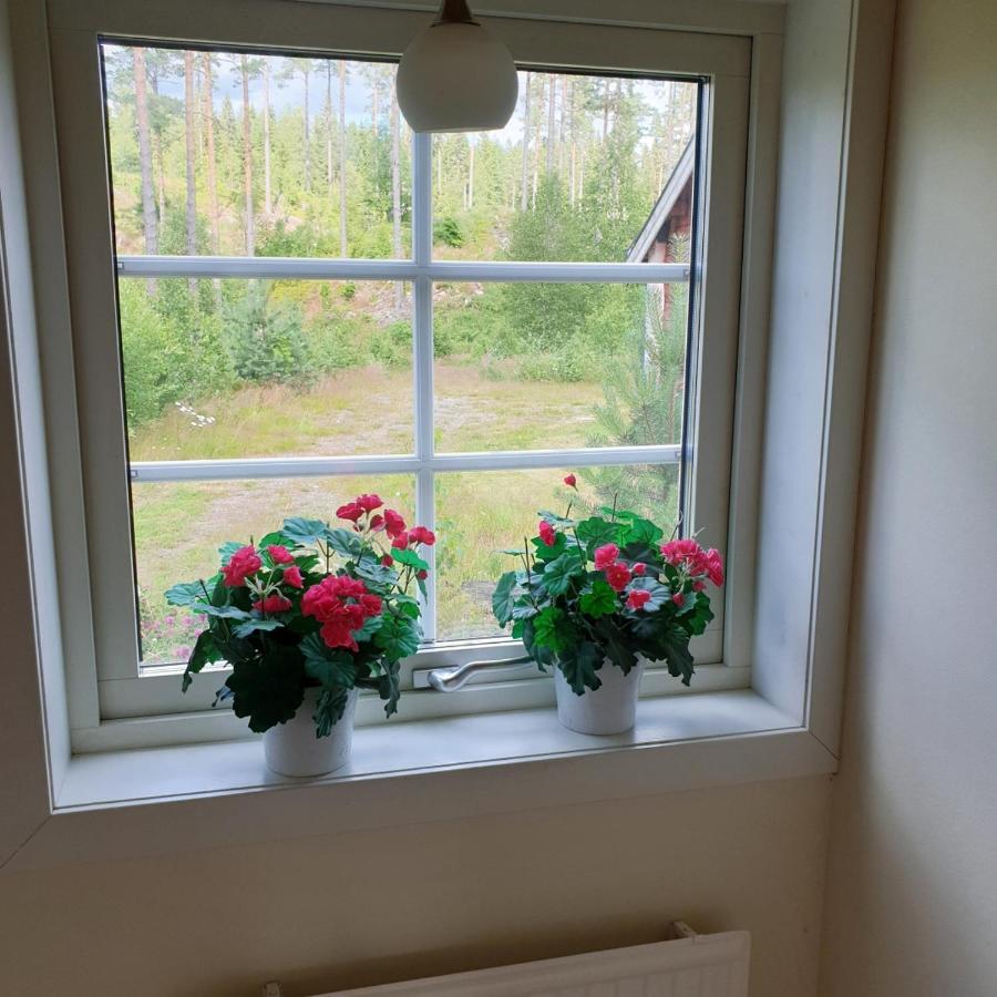 Cabin near lake&beautiful nature reserve. Bodafors Extérieur photo